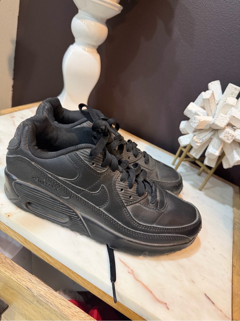 Nike Black Low-Top Athletic Sneakers
